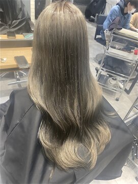 ネウィ 池袋(newi) グレージュカラー