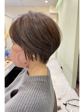 ウクナ(ukuna) 【横顔美人】こだわりのショートカット！