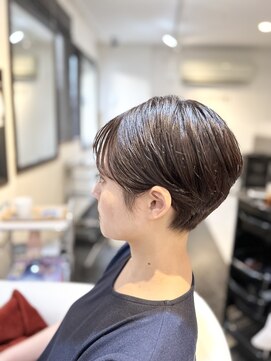 セルディック ヘアー(Seludique Hair) 耳かけショート