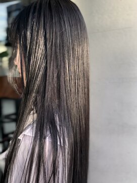 サーカス(circus) ブルーブラック/グレージュ/透明感