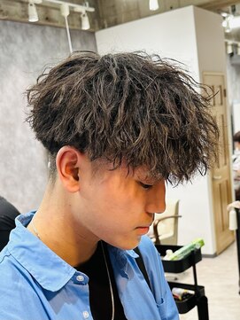 フォンド 津田沼(fond.) ウルフ/アッシュブラック/カルマパーマ/ベリーショート/津田沼