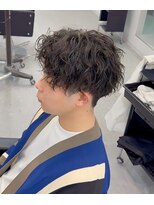 ブライト(BRIGHT)&nbsp;センターパートツイストスパイラルパーマ