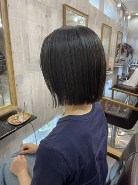 アムレヘアー(amule hair) 【amule hair】暗髪×ぱつっとボブ