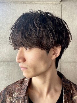 ブルニール 中崎町(BLEUNIR) シャドウパーマ　無造作　韓国メンズ　シースルーマッシュ