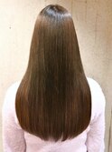 オリーブベージュ 透明感カラー 髪質改善 ストレートヘア 20代