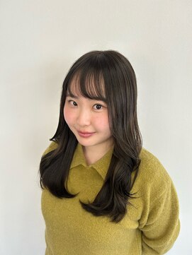 ラーム 福岡香椎店(rame) 顔まわりレイヤーカット、オリーブベージュ