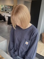 トロワ 高崎(TROIS.) ベージュカラー