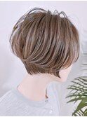 軽めのエアリーショート＆コンパクトショート