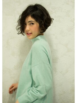 マグノリア(MAGNOLIA) 前下がり愛されくせ毛ボブ