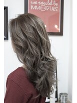 ノーム 横浜(NORM)&nbsp;norm横浜 グレージュ×ハイライト