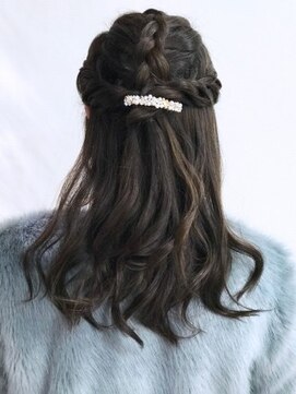 クアトロ グランシュ 川崎店(QUATRO × GranCieux) 編み込みハーフアップ