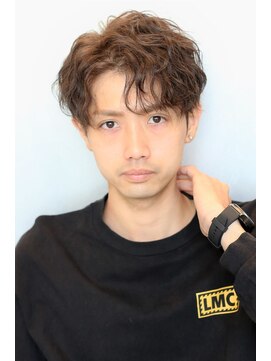 ノイセル(Noisyle) 爽やかセンターパートスパイラルパーマ韓国前下がりツーブロック