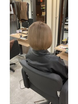 ラフ 難波店(LAFF) #黒髪#ボブルフ#ネビージュ#小顔#ワンレン