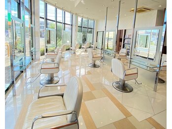 HAIR & MAKE EARTH　いわき店