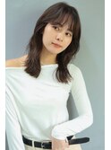 顔まわりレイヤーミディアムヘア赤み消しカラー