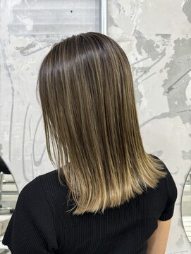 サル(saru) #ハイライトカラー × #切りっぱなし