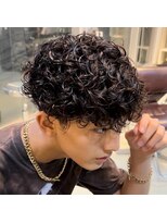 フィフスパーク(fifth PARK)&nbsp;プードルパーマ外国人風スペインカールスパイラル波巻き20代