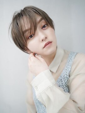 ギークス(GEEKS) 【GEEKS渋谷】ショートレイヤー/オリーブベージュ/秋冬ヘア/小顔