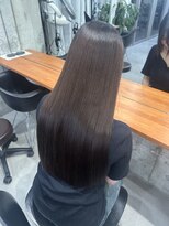 サクラ オモテサンドウ(SAKURA)&nbsp;学校1綺麗な髪で気になるあの子も振り返る…！髪質改善/縮毛矯正