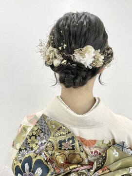 シー(shii..) 《shii../内城》#お呼ばれヘア #シニヨンヘア