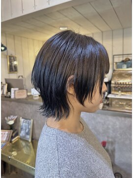 ウルフスタイル/ウルフ/レイヤー／レイヤーボブ／ブルーブラック