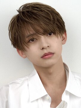 オーシャントーキョーオーバー 渋谷(OCEAN TOKYO OVER) 韓国マッシュセンターパートツーブロックフェザーパーマシャドウ