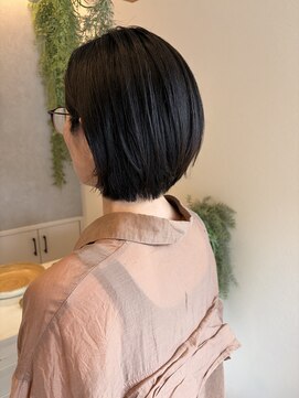 フィーラ(Feela) ショートボブ