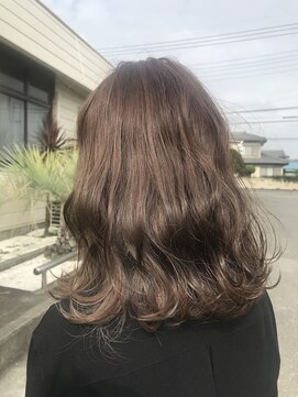 マリブ ヘアリゾート 伊勢崎本店(malibu hair resort) 波ウェーブ巻き