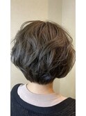 ゆるふわショートボブ ネイビーグレイ