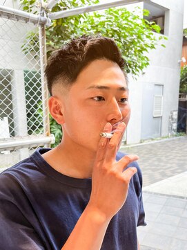 フジヤマ バーバー ショップ(FUJIYAMA BARBER SHOP) フェードスタイル