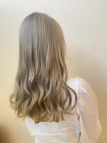 ネイヴスヘアー 福工大駅前店(Neivs Hair) ホワイトベージュ
