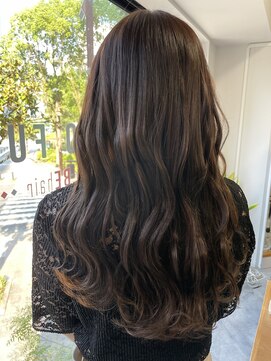 フツーロ 栄(FUTURO) #モカカラー＃韓国＃韓国風＃ヨシンモリ＃波ウェーブ＃名古屋