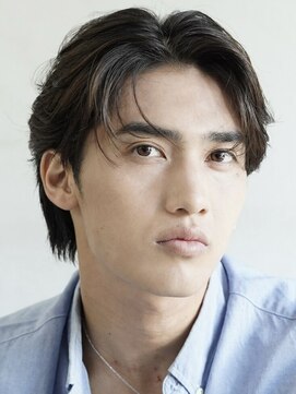 レタッチバイフィフス(RETOUCH by fifth) センターパートカルマヘアニュアンスパーマ韓国シャドウパーマ