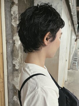 ドットプラス リム(Dot+LIM) （stylist高橋）ベリーショートパーマ