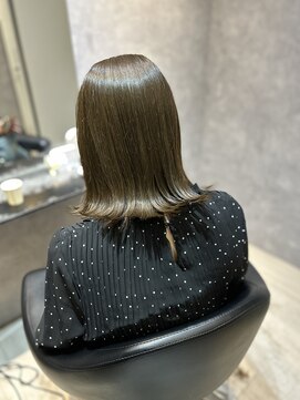 ノア(noa) ブリーチ無しでオリーブカラー