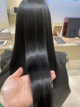 クララ 守谷店(CLALA)の写真/【CLALA髪質改善】繰り返しのカラーやパーマで傷んだ髪も芯から補修！髪質改善Trでダメージ毛も艶々に♪