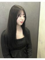 スティルエレ(STILL ere)&nbsp;重たくなりすぎないブラックカラー