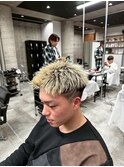 ジェットモヒカンパーマ/メンズ/刈り上げ/眉毛/ツイスト