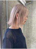 ハイトーン切りっぱなしショートボブミルクティーピンクベージュ