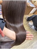 自然な仕上がりの縮毛矯正