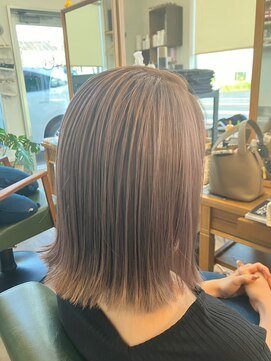 アンバー(amber) 切りっぱなしボブ