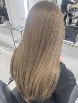 シック(CHIC)&nbsp;ヘーゼルベージュ/ベージュカラー/ブリーチ/ミルクティー