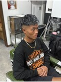 スキンフェード×ショートスペインパーマ×ホワイトメッシュ