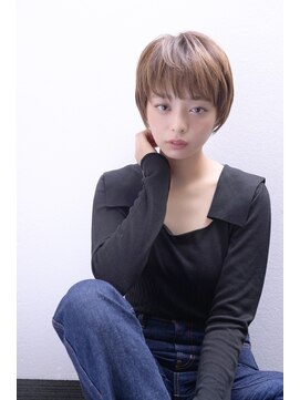 イーラ(era) 《era》ことりベージュ　ベビーショート　大人可愛い　みわ