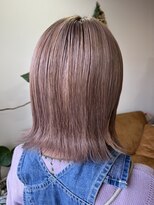 エルフゥ(Elle fou)&nbsp;ピンクベージュ　外ハネ