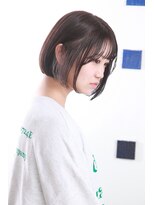 アマネク(AMANEQ by THISCOVER.)&nbsp;切りっぱなしボブ×インナーカラー　グレージュ