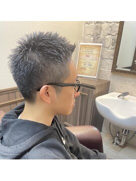 ミリオンバックス 御徒町店(Million Backs) やり過ぎないショートスタイル