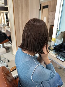 クイントネオリーブ 自由が丘正面口店(quint:neolive) bob × greige