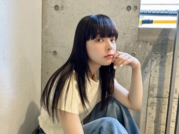 シェルター バイ トウキョウ(Shelter by TOKYO)の写真/【各線なんば駅徒歩1分】クセ/広がりをカバーし、触りたくなるサラ艶ストレートに♪[縮毛矯正＋Tr]