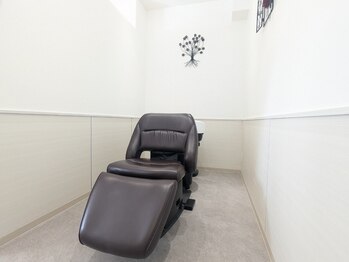 シュモレ ベイシティーの写真/頭皮も心もほぐれる贅沢時間*半個室×YUMEシャンプーでリフレッシュ[稲毛海岸/縮毛矯正/髪質改善/白髪染め]